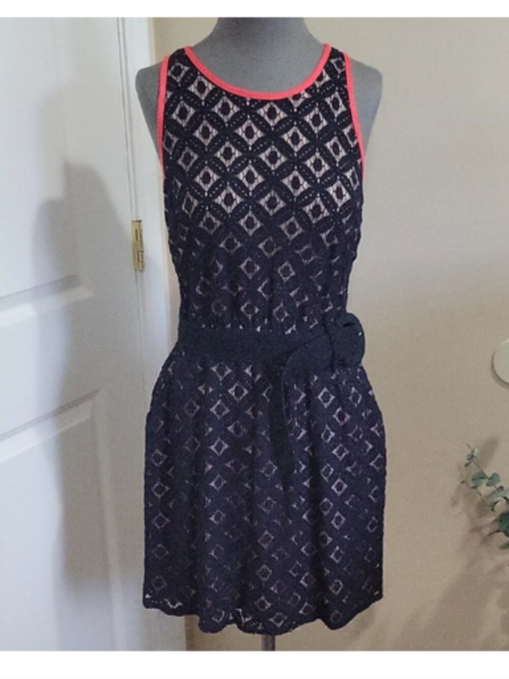 Weston Wear Black/nude Lace Sleeveless Mini Dress w/Pockets & Belt M